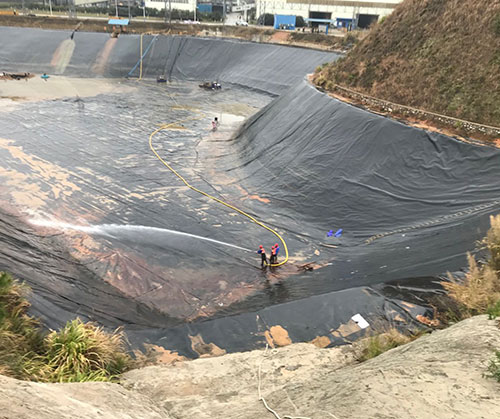 芙蓉废水池清理